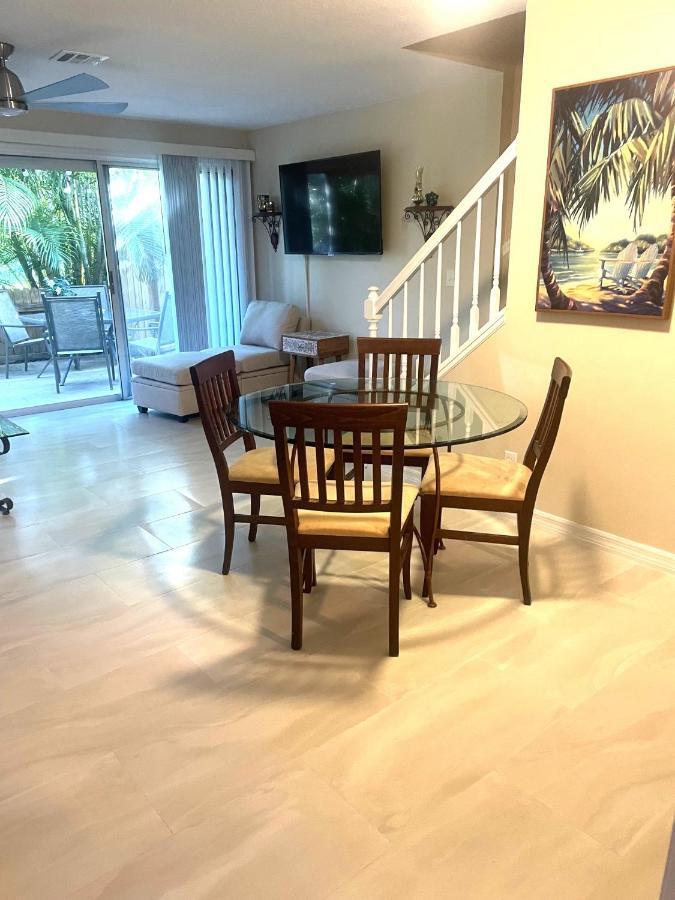 Coastal Townhome In Jupiter 1 Mile To Beach! Екстериор снимка