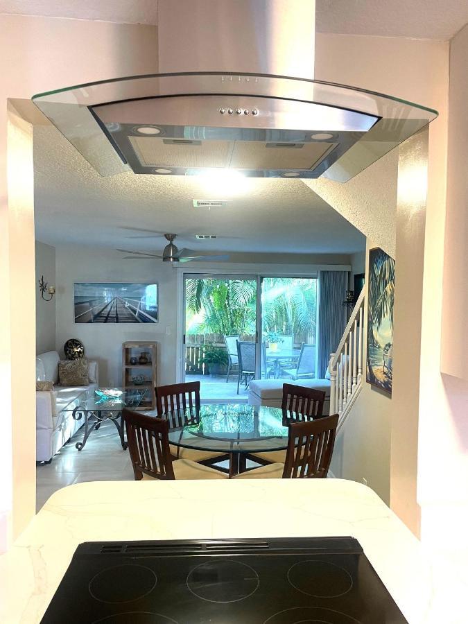 Coastal Townhome In Jupiter 1 Mile To Beach! Екстериор снимка